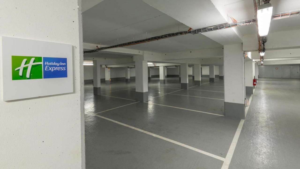 Holiday Inn Express Paris - Velizy By Ihg Εξωτερικό φωτογραφία