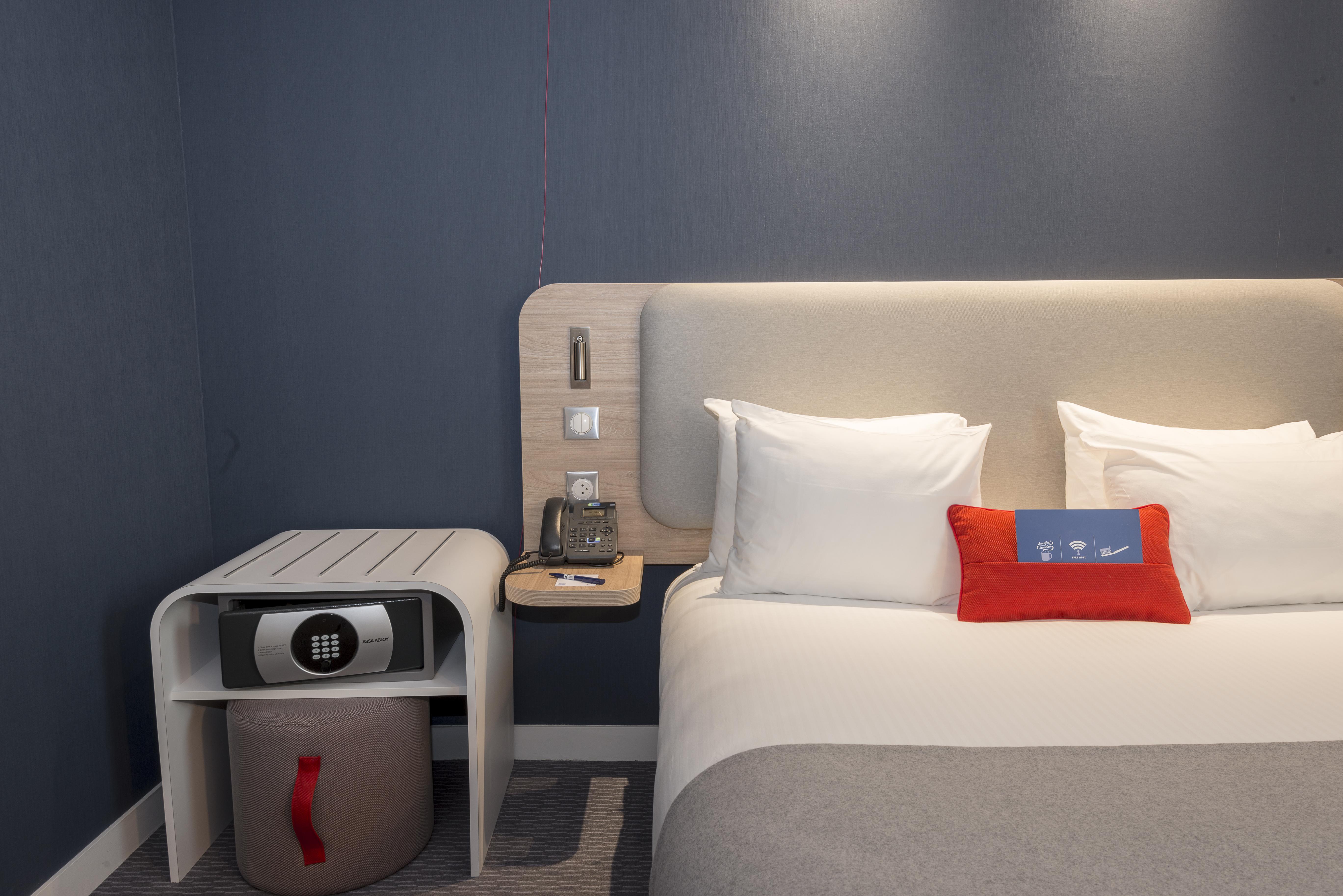 Holiday Inn Express Paris - Velizy By Ihg Εξωτερικό φωτογραφία