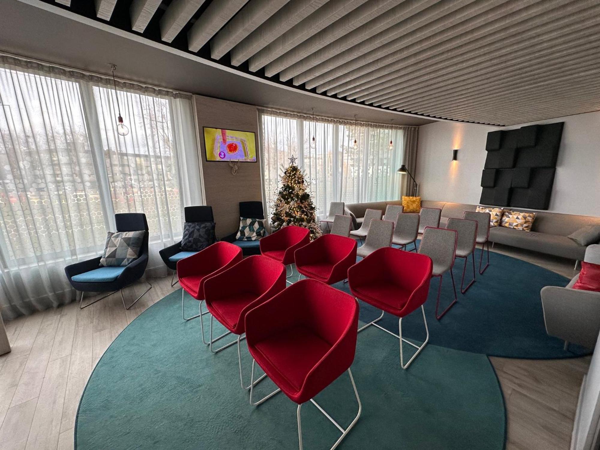 Holiday Inn Express Paris - Velizy By Ihg Εξωτερικό φωτογραφία