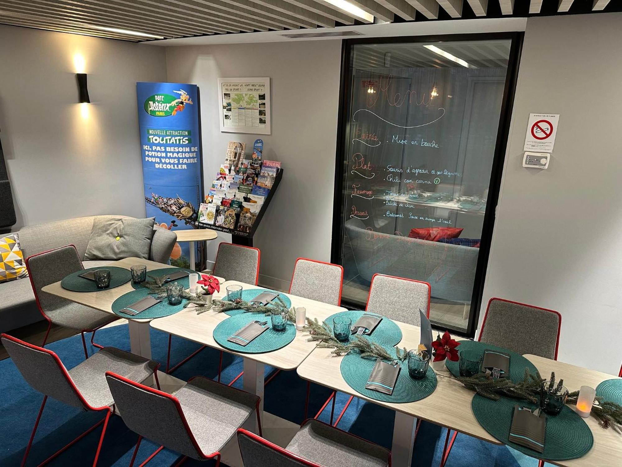 Holiday Inn Express Paris - Velizy By Ihg Εξωτερικό φωτογραφία