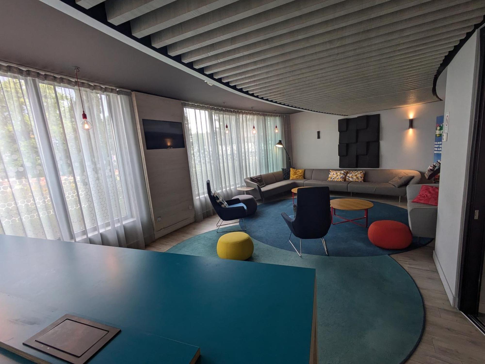 Holiday Inn Express Paris - Velizy By Ihg Εξωτερικό φωτογραφία